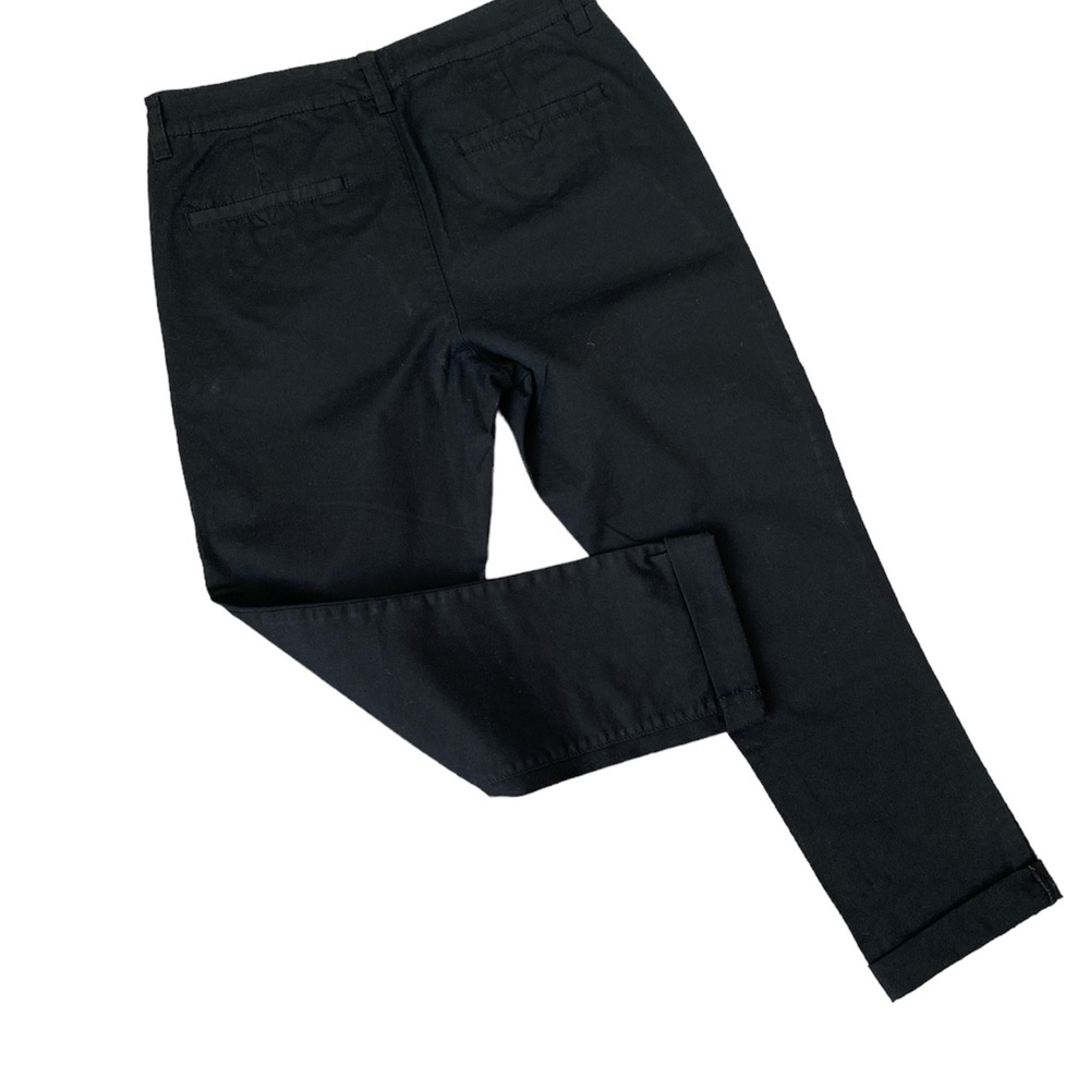 Men’s khaki slim chinos
